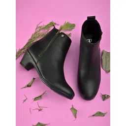 El Paso Women Black Solid Heeled Boots