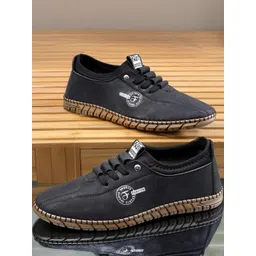 Erix Men Black Synthetic Leather Casual Shoes