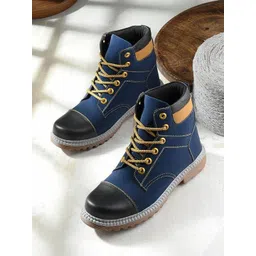 Erix Men Colourblocked Hiking Boots