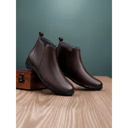 Erix Solid Leather Boots