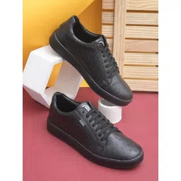 ESMEE Men Sneakers