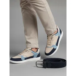 Ethik Men Colourblocked PU Sneakers with Navy Braided Belt
