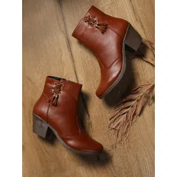 EVERLY Women Brown Pointed Toe Tasselled Detailed Regular Boots