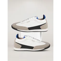 EZOK Men Colourblocked Sneakers