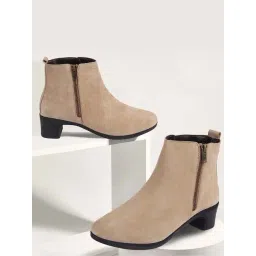 Fausto Women's Cheeku Casual Booties