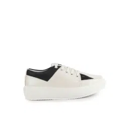 Fausto Women's Off White Sneakers