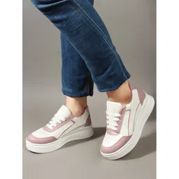 FEET RUNNER Women Colourblocked Lace-Up Casual Sneakers
