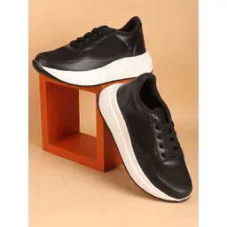 FEET RUNNER Women Sneakers