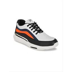 Fentacia Men White Colourblocked Sneakers