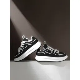 FILA Women Textured Sneakers