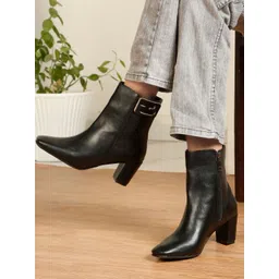 Flat n Heels Women Square Toe Zip Regular Boots
