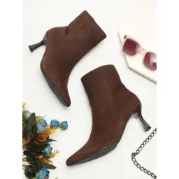 Flat N Heels Women's Brown Boots