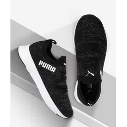 Flyer Runner Engineer Knit Wn s Running Shoes For Women