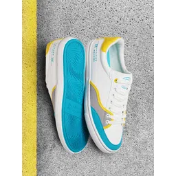 Flying Machine Men Colourblocked Sneakers