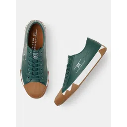 Flying Machine Men Round Toe Lace-Ups Sneakers