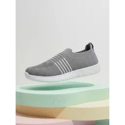 FootStation Women Textured Slip-On Sneakers