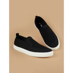 Forca Men Textured Slip-On Sneakers