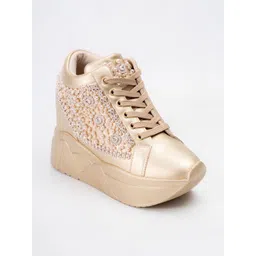 FOREVER SHOE BAZAR Women Perforations Sneakers