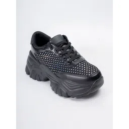 FOREVER SHOE BAZAR Women Perforations Sneakers