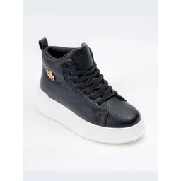 FOREVER SHOE BAZAR Women Textured Sneakers