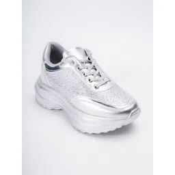 FOREVER SHOE BAZAR Women Textured Sneakers