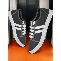 Free Kicks Men Grey Mesh Marking Running Sports Shoes