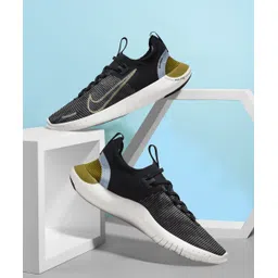 Free RN NN Training & Gym Shoes For Women