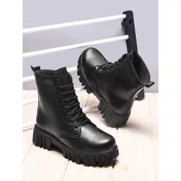 Froh Feet Women Block-Heeled Chunky Boots With Comfortable Sole