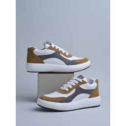 Froh Feet Women Sneakers