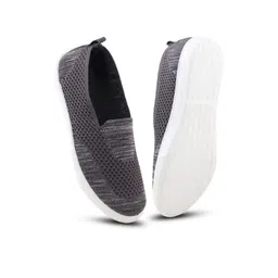 FUEL Women Textured Slip On Shoes