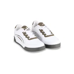 FURO by Red Chief Men Round Toe Lightweight Sneakers