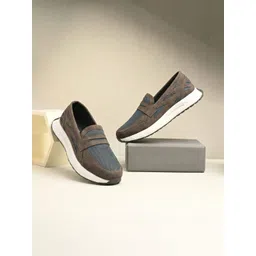 G L Trend Men Textured Suede Slip-On Sneakers