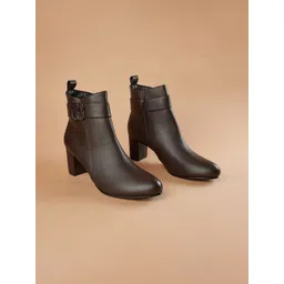 Ginger by Lifestyle Women Solid PU Boots