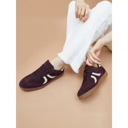 Ginger by Lifestyle Women's Wine Sneakers