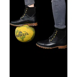 glitchez Men Mid-Rise Regular Boots