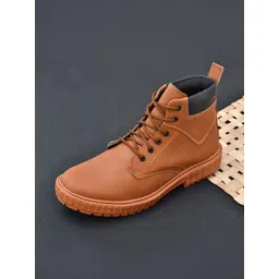 glitchez Men Mid-Rise Regular Boots