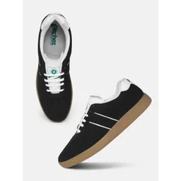 glitchez Men Textured Lace-Ups Contrast Sole Sneakers