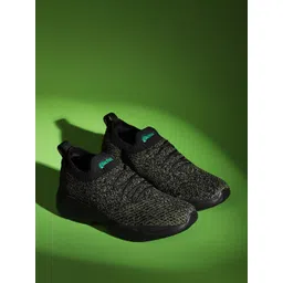 glitchez Men Woven Design Sneakers