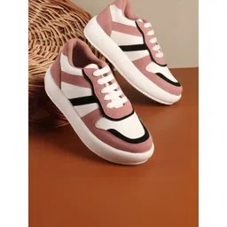 glitchez Women Colourblocked Lace-Ups Sneakers