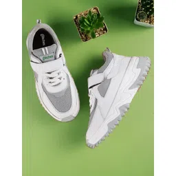 glitchez Women Colourblocked Round Toe Sneakers