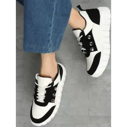 glitchez Women Colourblocked Sneakers