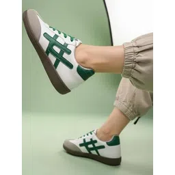 glitchez Women Colourblocked Sneakers