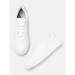 glitchez Women Round Toe Sneakers