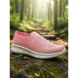 glitchez Women Textured Slip-On Sneakers