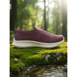 glitchez Women Textured Sneakers