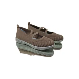 Global Step Women Textured Slip On Casual Shoes