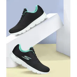 GO RUN 400 Sneakers For Women