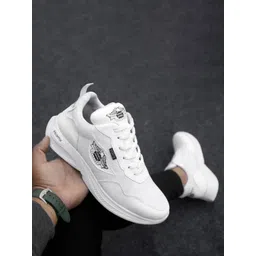 GOOD MINAR Men Solid Round Toe Regular Sneakers