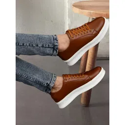 Groofer Men Synthetic Leather Sneakers