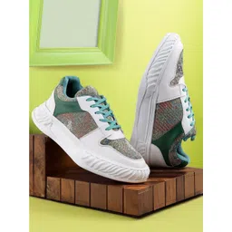 HAKKEL Men Colourblocked Sneakers